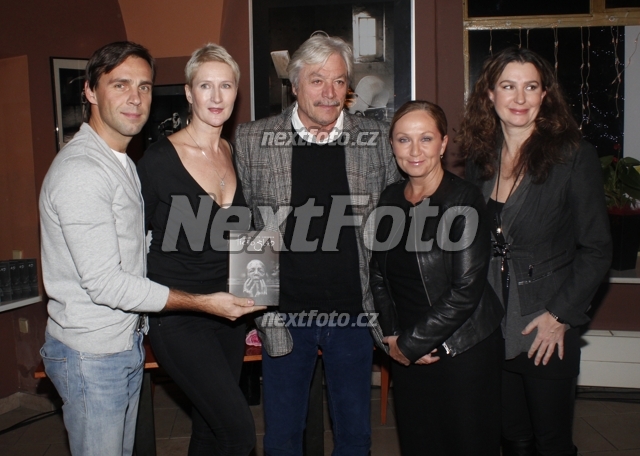 8394 Roman Vojtek Sylva Lauerova Juraj Kukura Irena Pavlaskova Bara Basikova