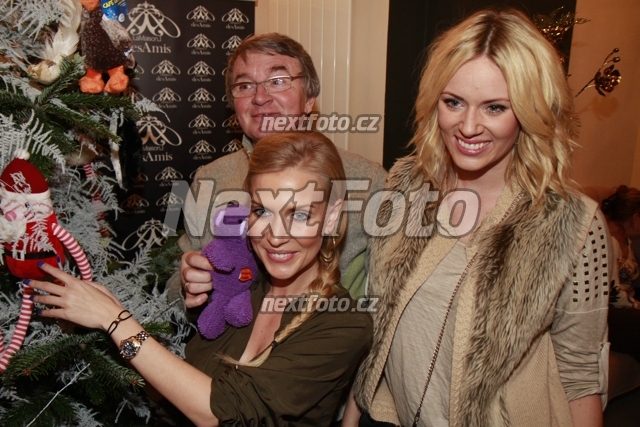 4481 Vlastimil Harapes Michaela Ochotska Nikol Moravcova