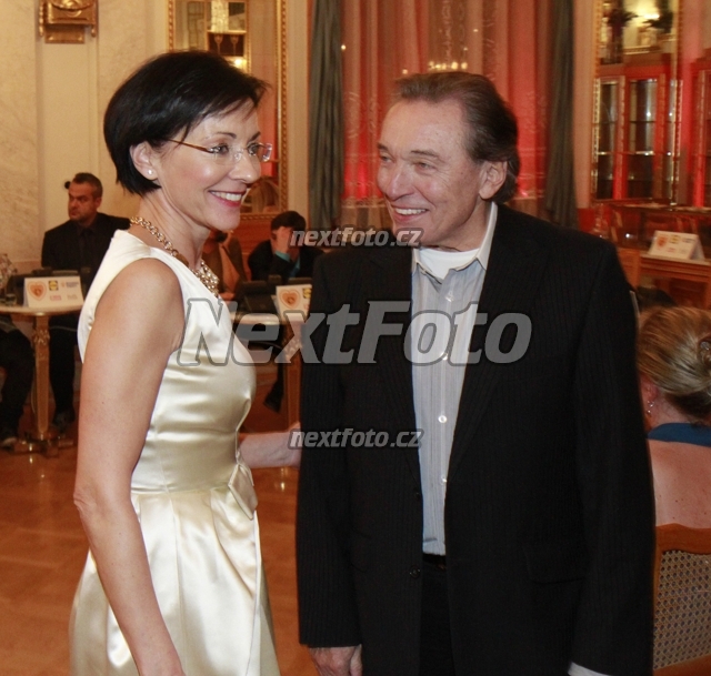 5638 Karel Gott Libuse Smuclerova