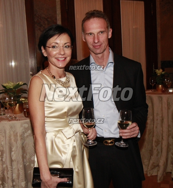 5734 Dominik Hasek Libuse Smuclerova
