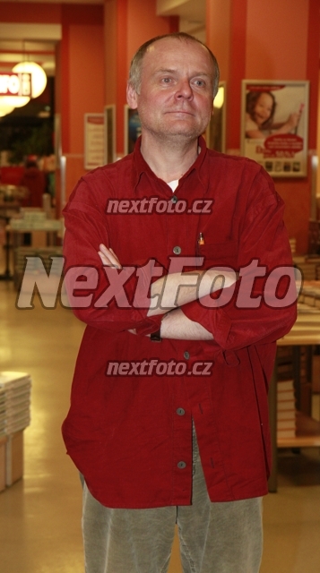 7915 Igor Bares