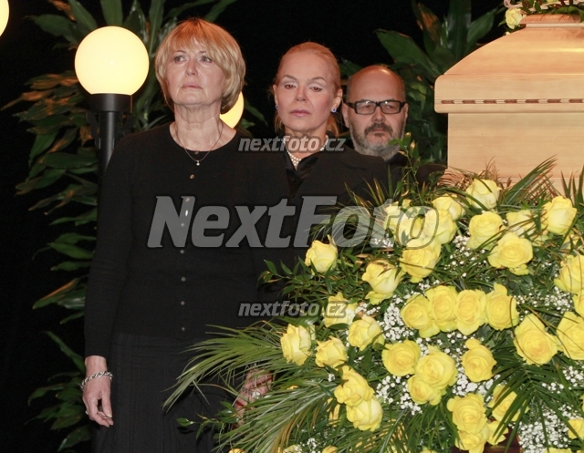 9346 Dagmar Havlova Eliska Balzerova