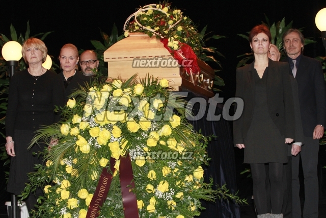 9357 Dagmar Havlova Eliska Balzerova Simona Postlerova Martin Stropnicky