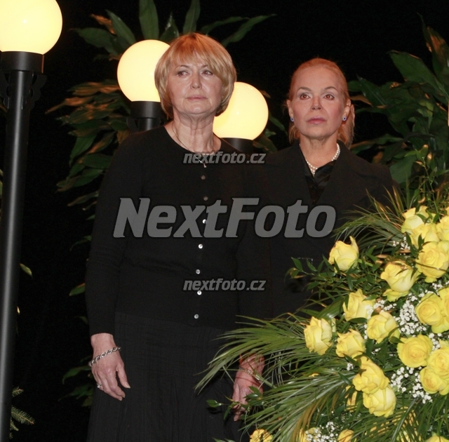 9371 Dagmar Havlova Eliska Balzerova