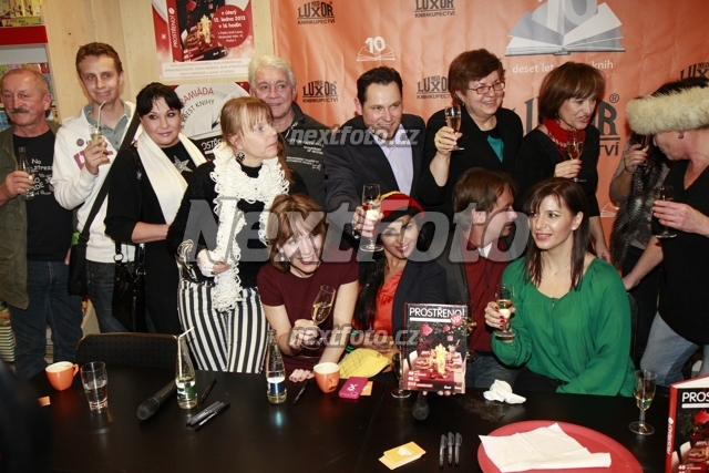 0924 Richard Nedved Dada Patrasova Lenka Holas Korinkova Jiri Krampol Michaela Dolinova Anife Hassan Vyskocilova Pavel Vitek Marie Formackova Andrea Kalivodova Petra Cernocka