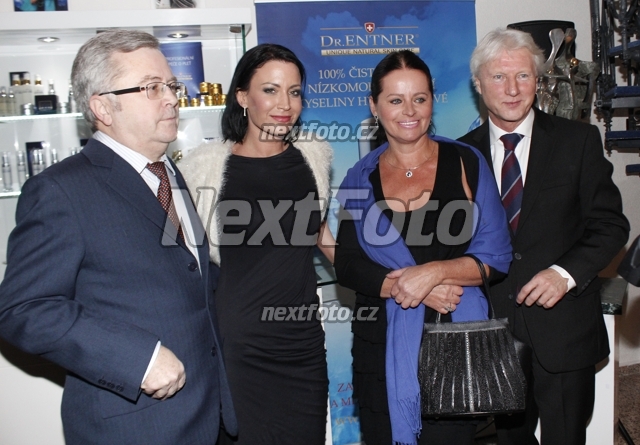 8289 Gabina Partysova Ladislav Spacek Adriana Sobotova