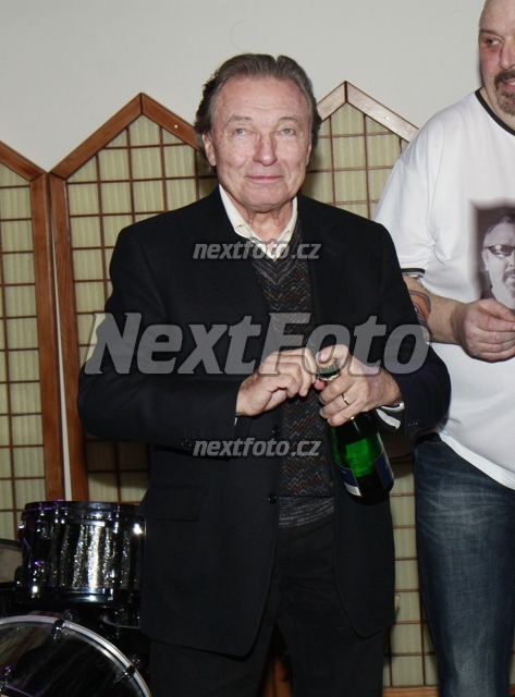 8343 Karel Gott