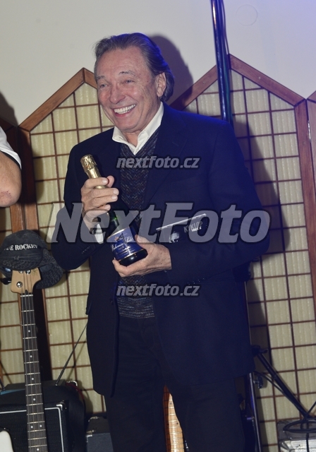 8345 Karel Gott