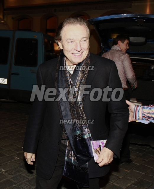 8396 Karel Gott
