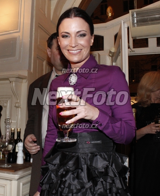 1449 Gabina Partysova