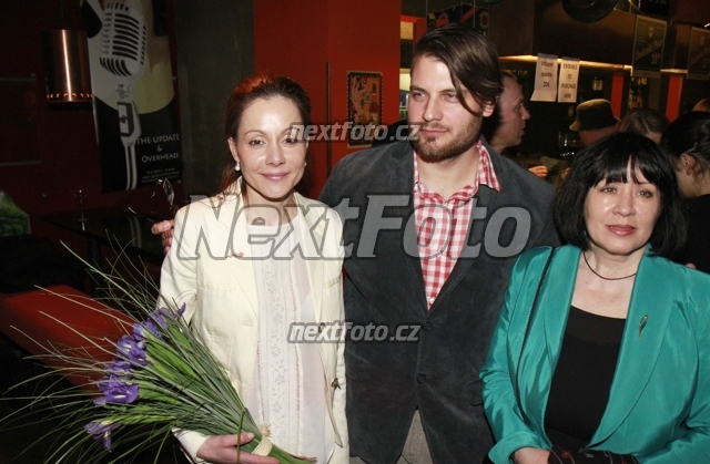 3200 Petr Svoboda Lucia Gaziova