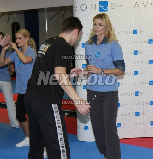 4555 Daniela Pestova