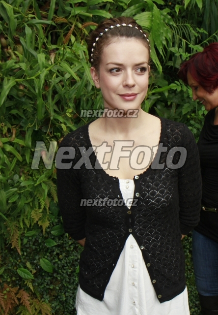 5560 Andrea Kerestesova