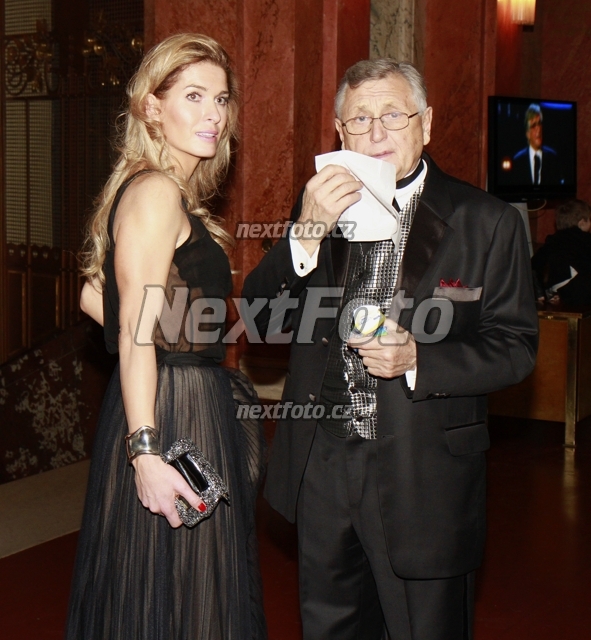 6242 Olga Menzelova Jiri Menzel
