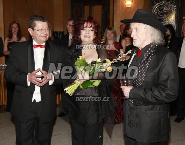 6276 Deana Horvathova Juraj Jakubisko Miro Smolak