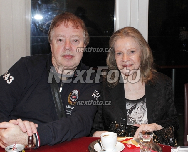 4414 Eva Pilarova Jan Kolomaznik