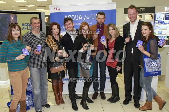0833 David Sucharipa Kamila Sprachalova Tereza Kostkova Zlata Adamovska Andrea Kerestesova Emma Smetana Lumir Olsovsky Lukas Hejlik Petr Lesak