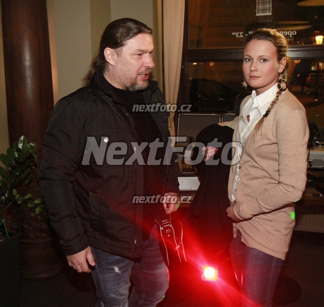 2815 Petr Kolar Lenka Chlupacova