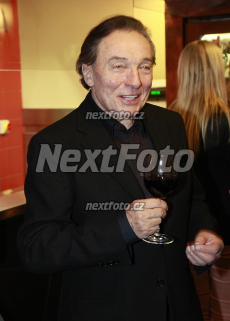 2929 Karel Gott