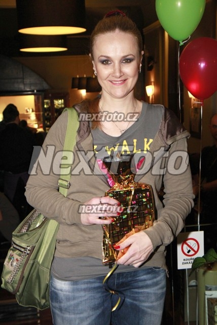 3040 Linda Finkova