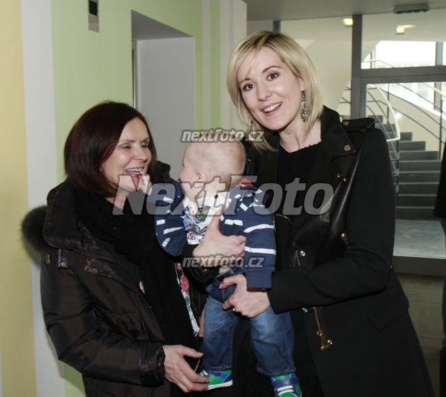 6057 Jovanka Skrceska Adam Vojtek