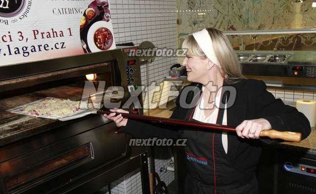 6212 Chantal Poullain