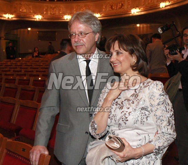2200 Veronika Freimanova Vladimir Boucek