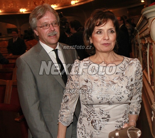 2207 Veronika Freimanova Vladimir Boucek