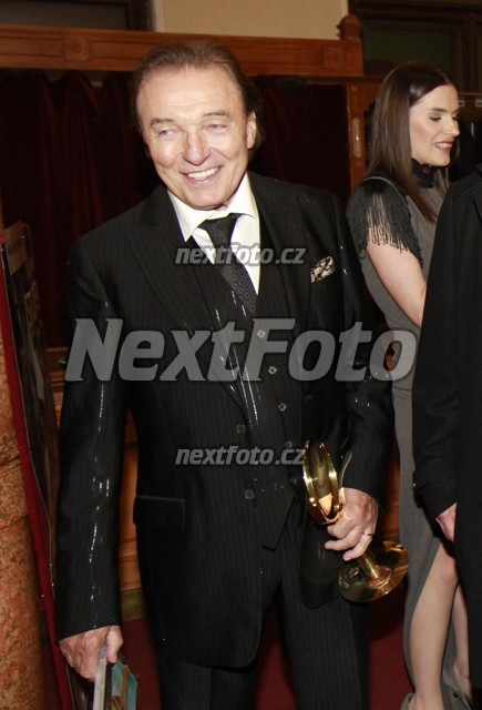 5032 Karel Gott