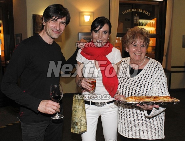 6062 Martina Jandova Zdenek Podhursky