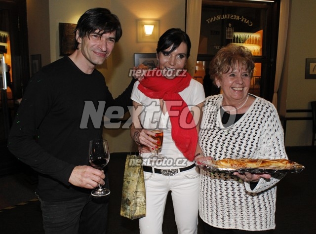 6063 Martina Jandova Zdenek Podhursky