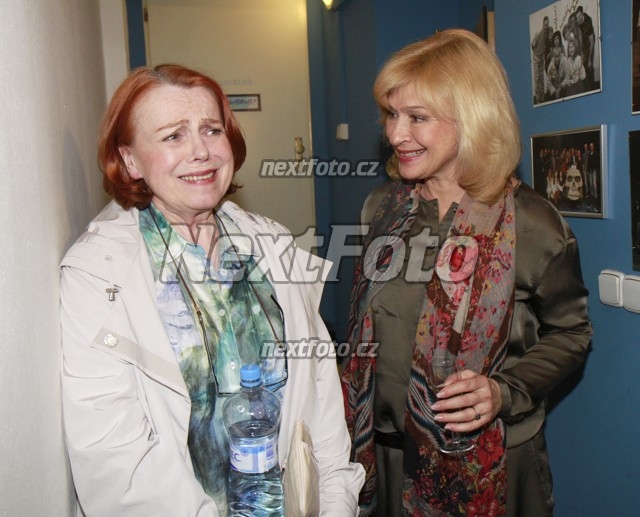 5651 Jana Paulova Iva Janzurova