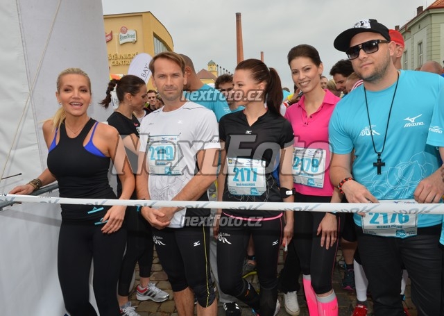 0164 Jana Mareckova Inna Puhajkova Dara Rolins Jan Revai
