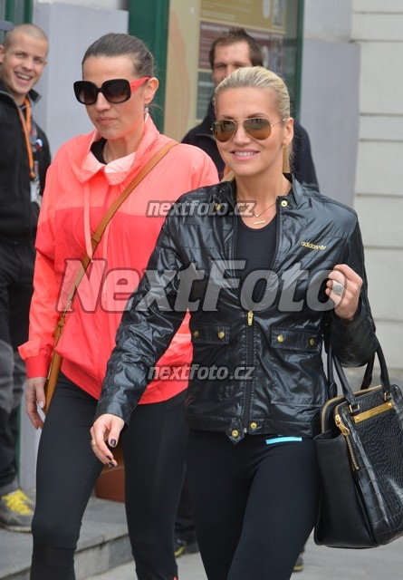 9921 Dara Rolins Eva Skallova