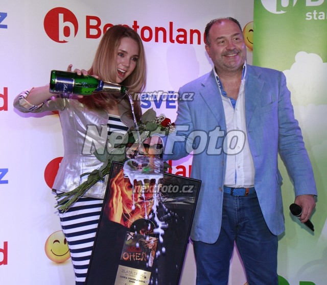 0899 Lucie Vondrackova Michal David