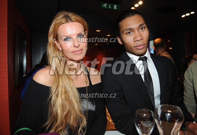 1165 Zuzana Strakova Jones Santos Santana