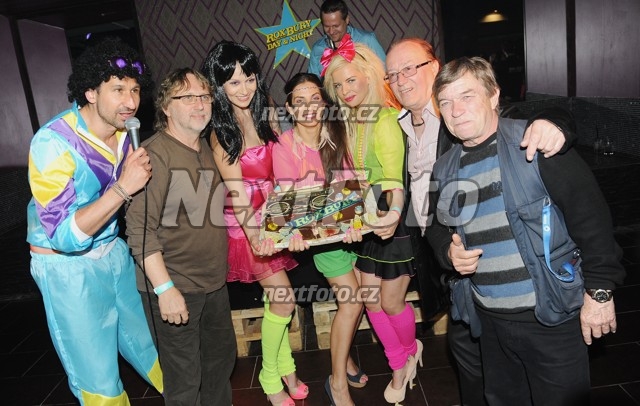 2505 Uwa Dalibor Janda Eva Decastelo Martina Gavriely Katerina Kristelova Petr Janda Roman Skamene