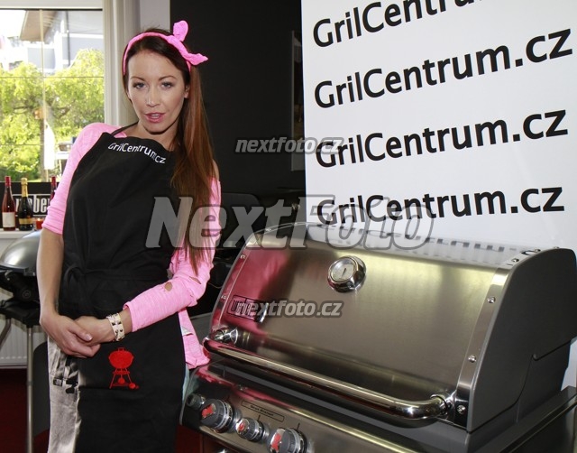 1909 Agata Hanychova Pracharova