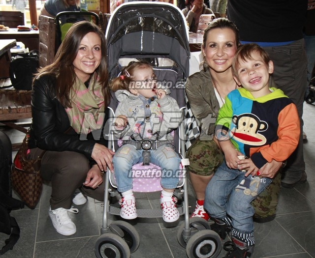 2419 Monika Maresova Matej Mares
