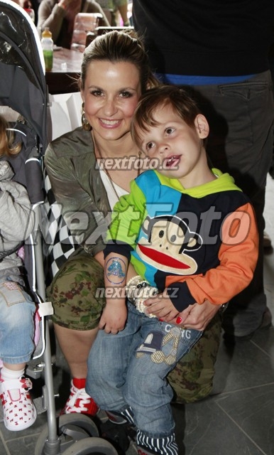 2421 Monika Maresova Matej Mares