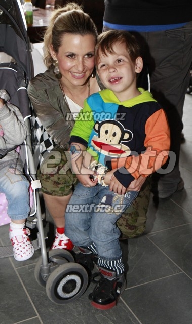 2426 Monika Maresova Matej Mares