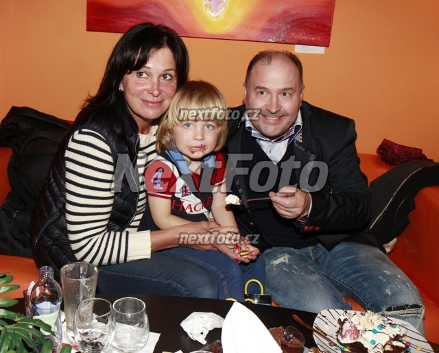 4272 Michal David Marcela Davidova Sebastian David