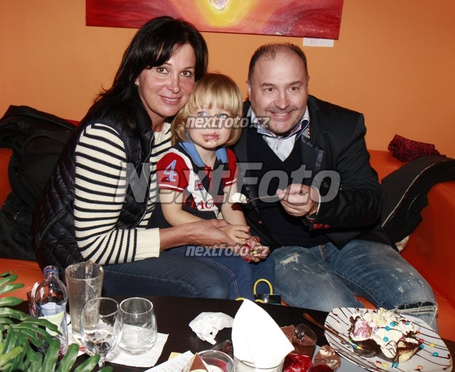 4275 Michal David Marcela Davidova Sebastian David