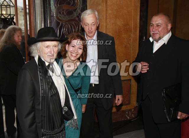 4543 Michaela Dolinova Jan Svacek Juraj Jakubisko Andrej Hryc