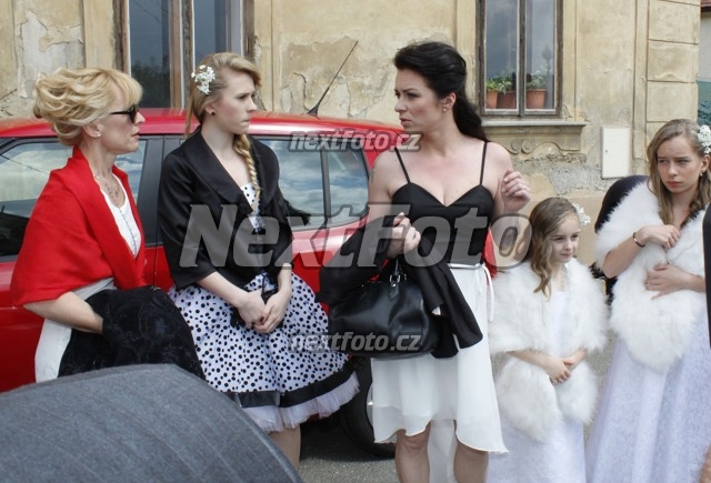 2470 Dana Batulkova Mariana Pracharova