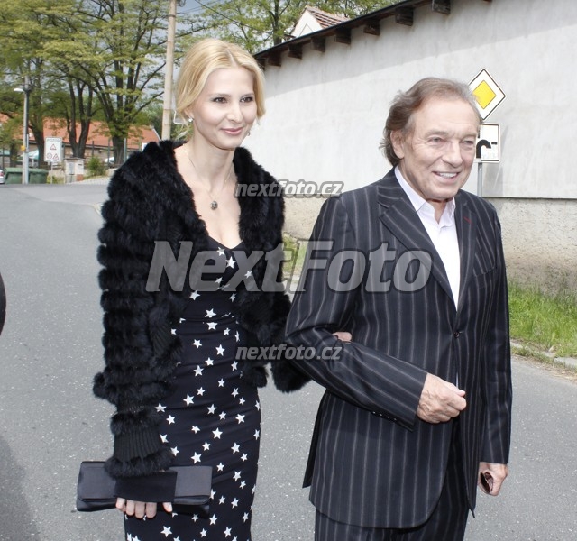 2585 Karel Gott Ivana Gottova