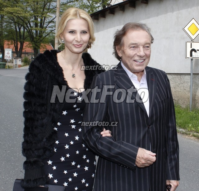 2586 Karel Gott Ivana Gottova