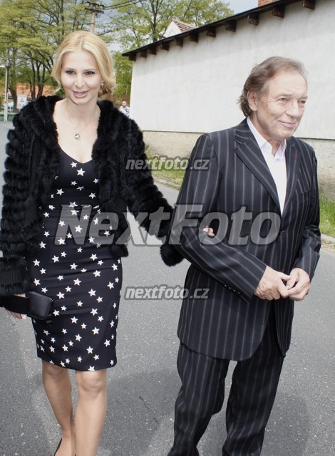 2589 Karel Gott Ivana Gottova