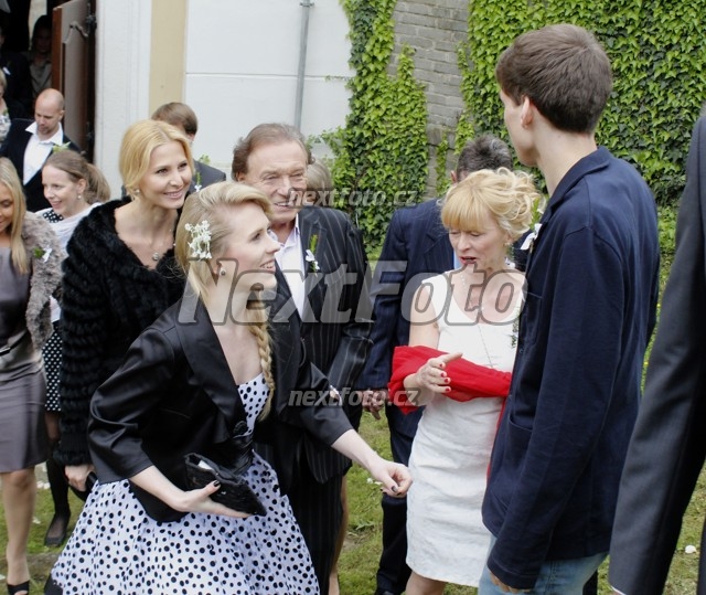 2640 Karel Gott Ivana Gottova Dana Batulkova Mariana Pracharova