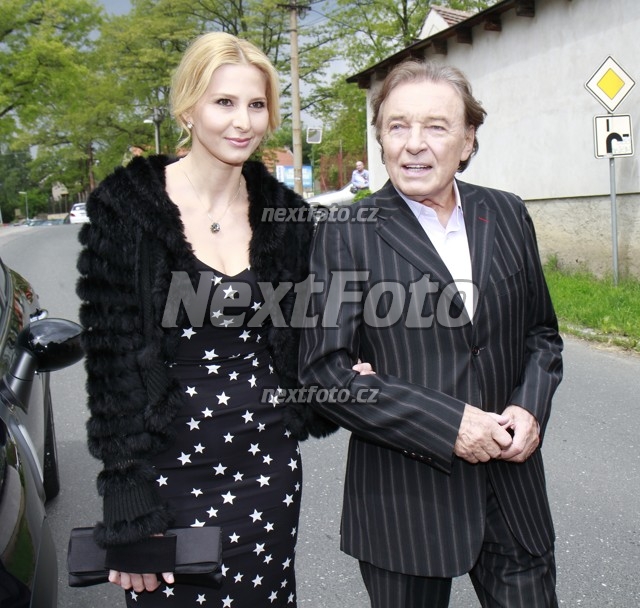 3748 Karel Gott Ivana Gottova